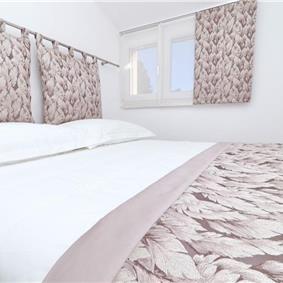 6 Bedroom Beachfront Villa with Heated Pool near Vela Luka on Korcula Island, Sleep 12